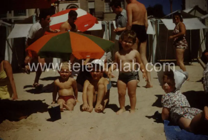 Diapositiva color. Década de 1940.