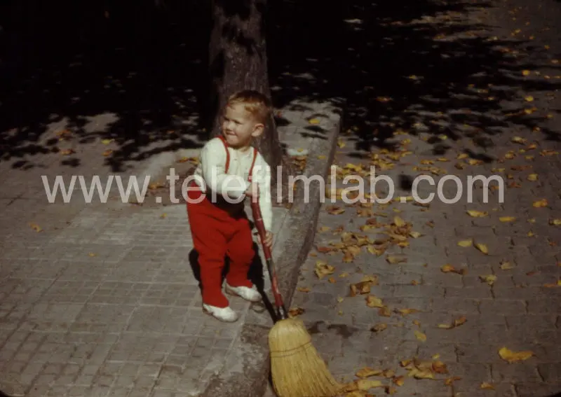 Diapositiva color. Década de 1940.